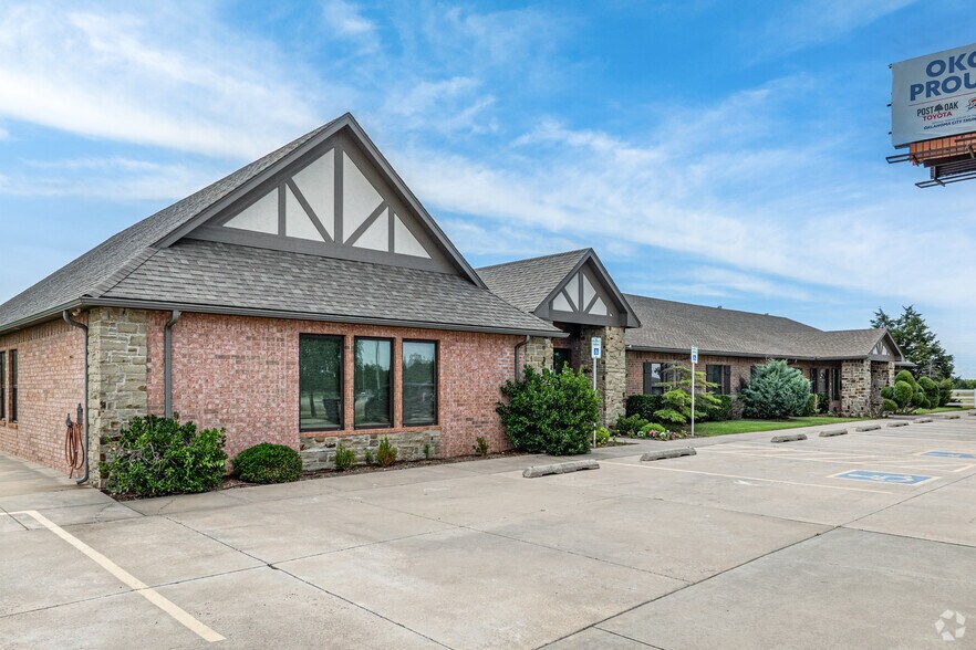 9400 S I-35 Service Rd, Moore, OK à vendre - Photo du bâtiment - Image 2 de 20