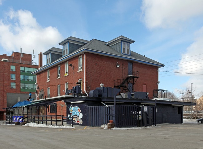 More details for 1 Blue Goose St, Toronto, ON - Multifamily for Sale