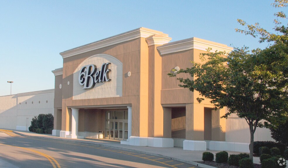 2550 E Morris Blvd, Morristown, TN à louer - Photo du bâtiment - Image 2 de 3