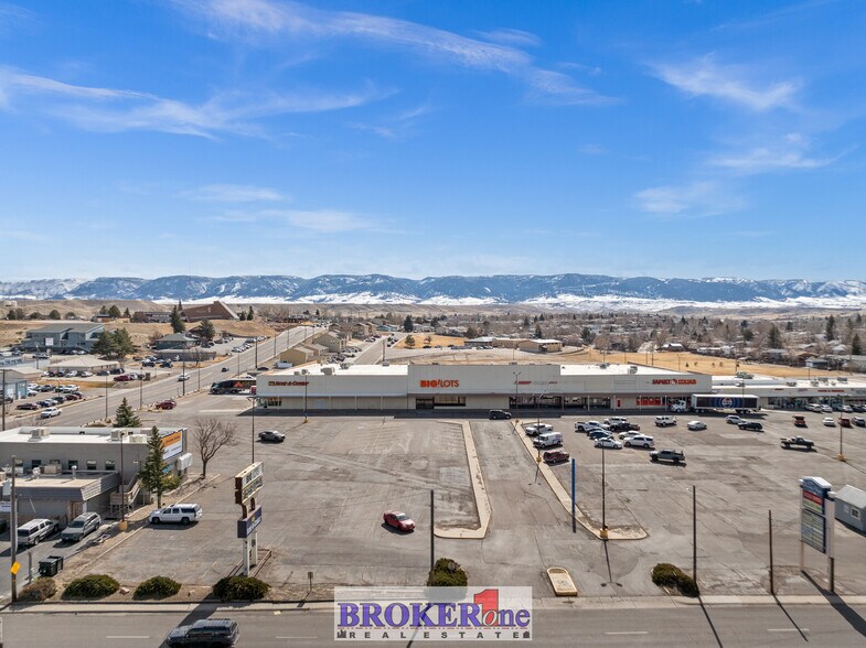 2135 E 12th St, Casper, WY à louer - Photo du bâtiment - Image 3 de 40