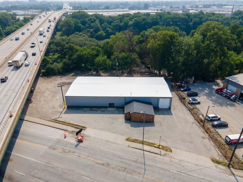 1091 Kentucky Ave, Indianapolis, IN for lease - Building Photo - Image 2 of 22