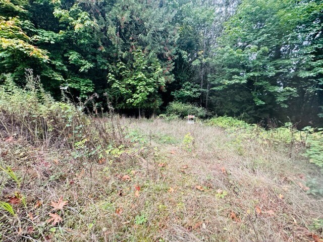 2 W. Sherman Heights Road, Bremerton, WA à vendre - Photo du bâtiment - Image 3 de 13