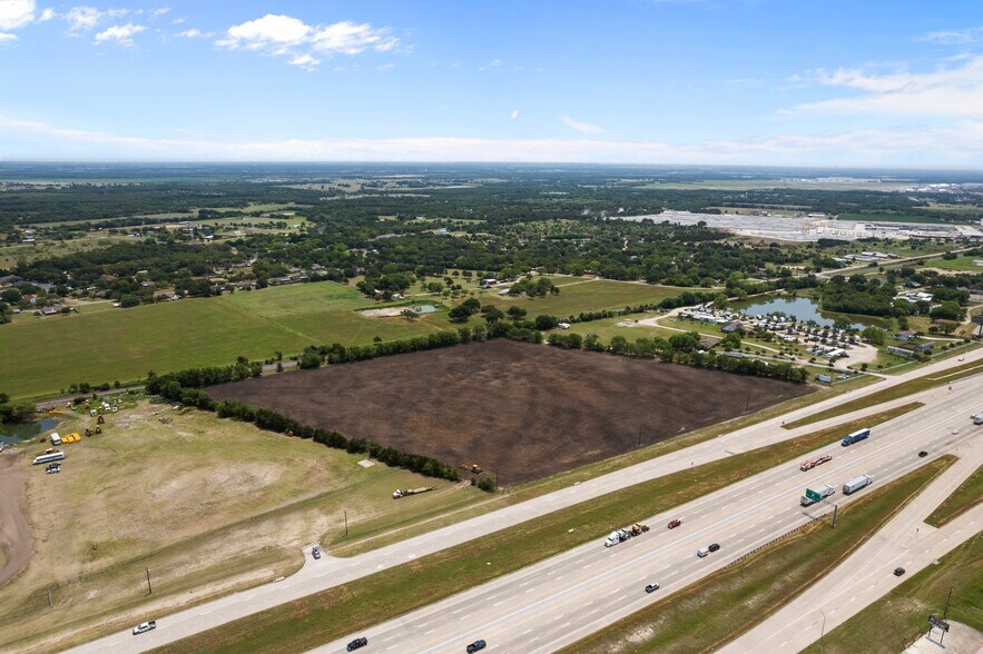 Northbound IH 35, Elm Mott, TX à vendre - Photo du bâtiment - Image 2 de 5
