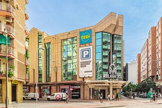 More details for Calle Armengual de la Mota, 12, Málaga - Retail for Lease