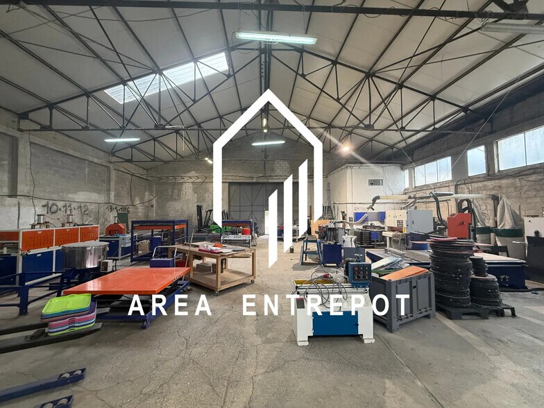 Industrial in Gémenos for lease - Interior Photo - Image 3 of 7