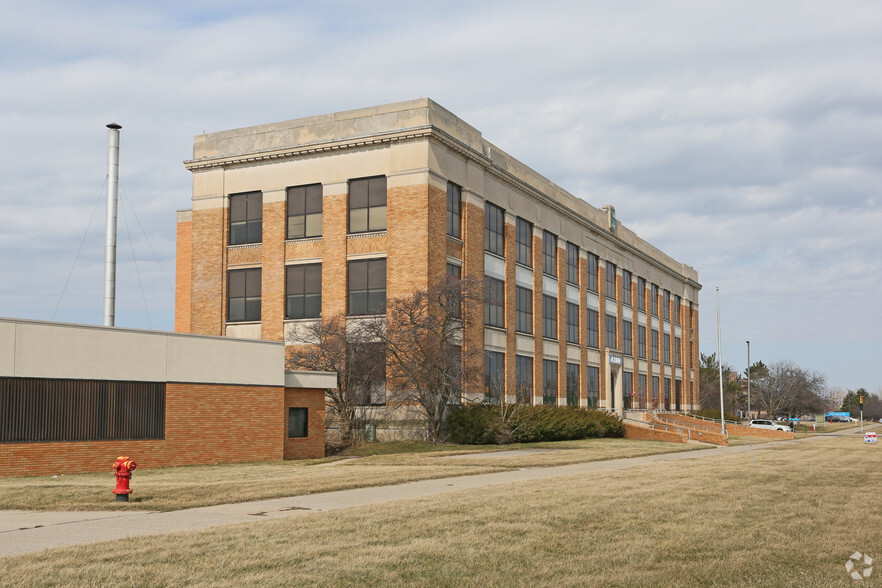 4300 S Saginaw St, Flint, MI à louer - Photo du bâtiment - Image 2 de 7