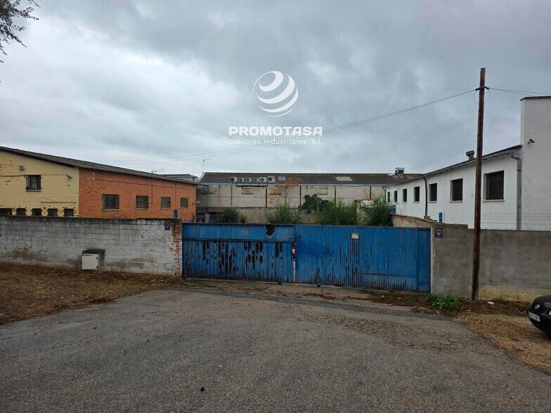 Industrial in Velilla de San Antonio, Madrid for sale - Building Photo - Image 2 of 2