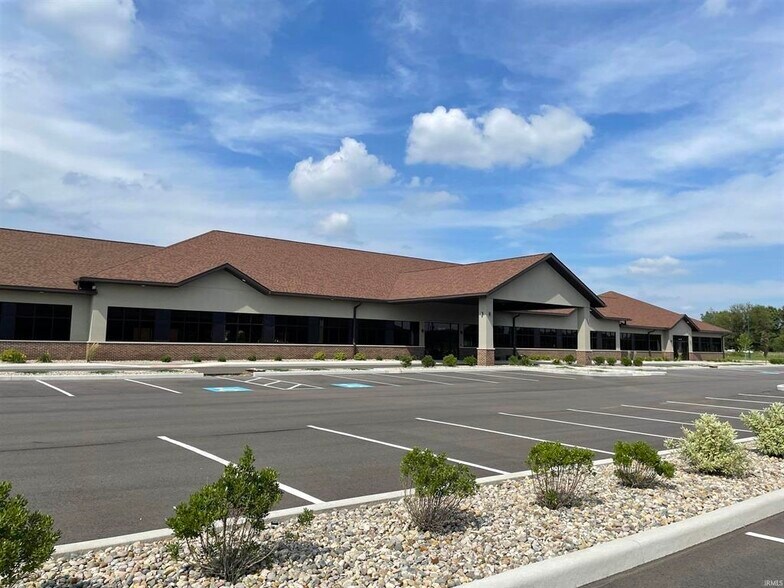 1115 Parkway Ave, Elkhart, IN à vendre - Photo du bâtiment - Image 2 de 13