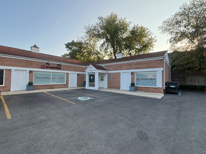 1001-1009 Waukegan, Glenview, IL for lease - Building Photo - Image 1 of 9