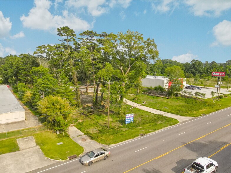 2734 S Range Ave, Denham Springs, LA à vendre - Photo du bâtiment - Image 2 de 3