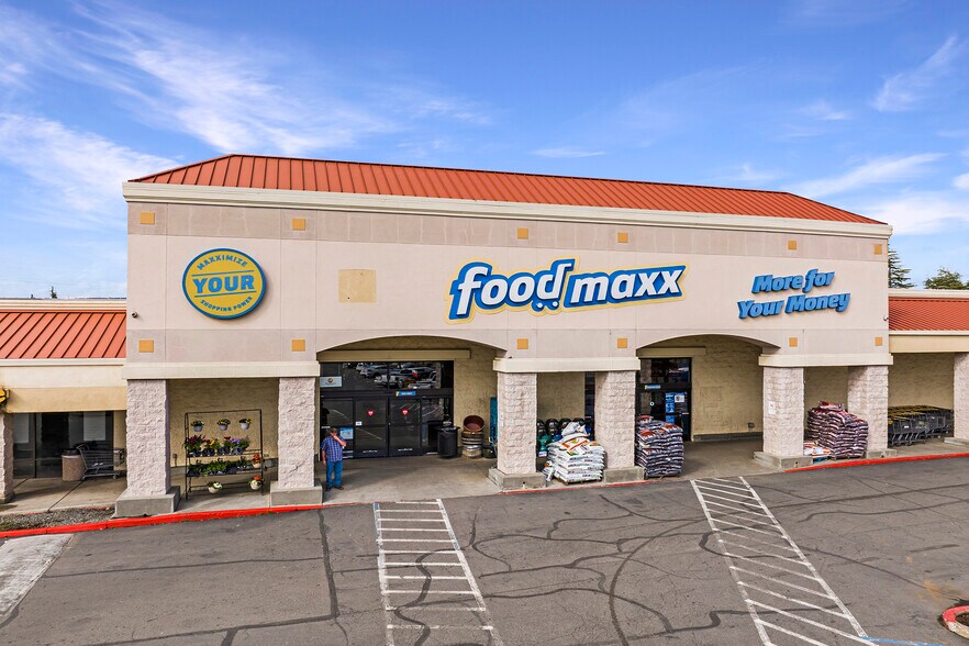 1036-1180 Oro Dam Blvd E, Oroville, CA à louer - Photo du bâtiment - Image 2 de 11