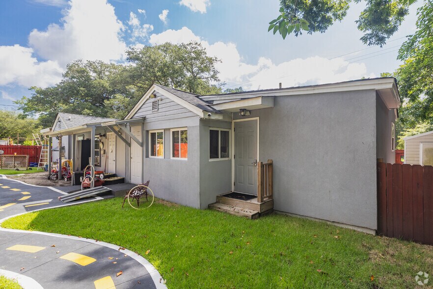 24 Sycamore Ave, Charleston, SC à vendre - Photo du bâtiment - Image 3 de 21