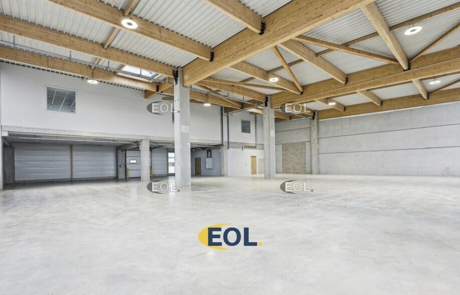 Flex dans Tremblay-en-France à louer - Photo du bâtiment - Image 2 de 36
