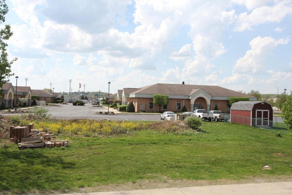 90 Beaver Dr, Dubois, PA for lease Primary Photo- Image 1 of 2