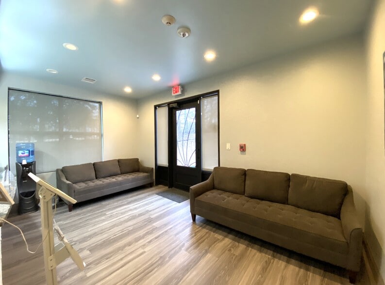 788 S Watters Rd, Allen, TX à louer - Photo du bâtiment - Image 3 de 14