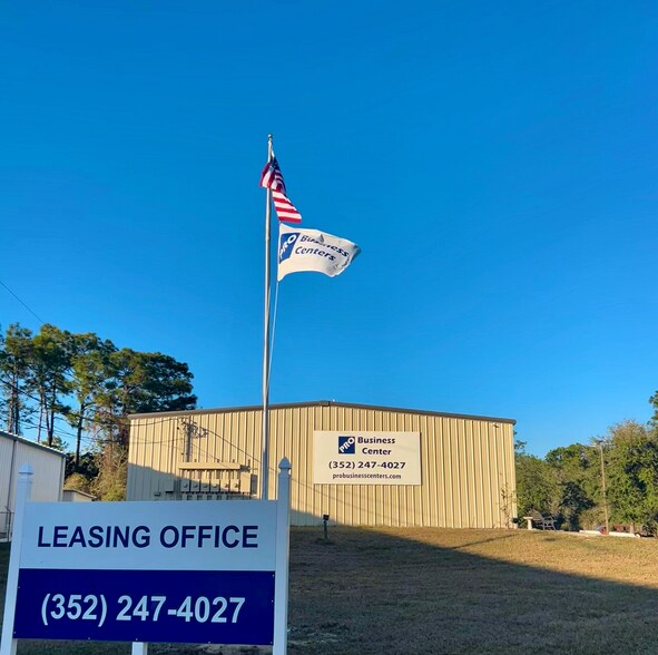 1941-1947 W Gulf To Lake Hwy, Lecanto, FL à louer - Photo du bâtiment - Image 3 de 5