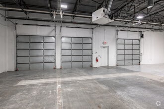 1301 Corporate Center Dr, Eagan, MN for lease Interior Photo- Image 1 of 9