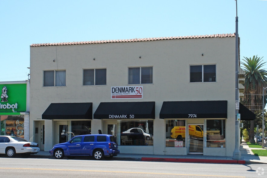 7974-7978 Melrose Ave, Los Angeles, CA for lease - Building Photo - Image 2 of 18