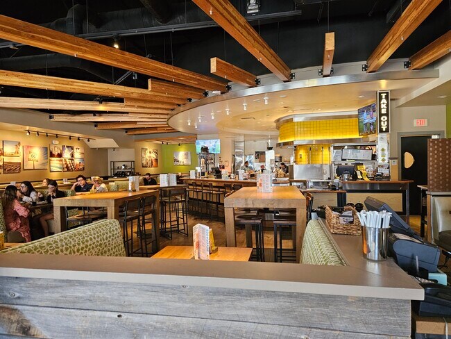 More details for 210-214 Wilshire Blvd, Santa Monica, CA - Retail for Lease