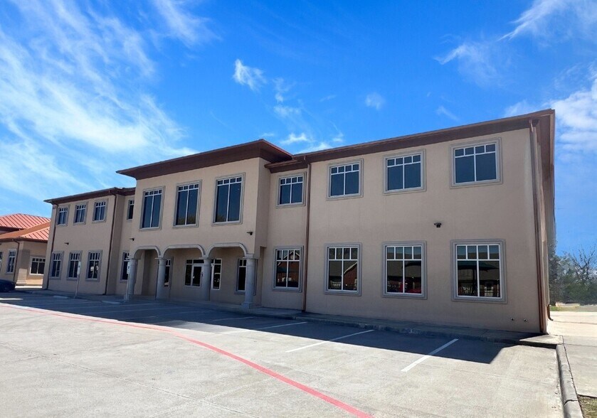 6517 Chase Oaks Blvd, Plano, TX for lease - Building Photo - Image 3 of 10