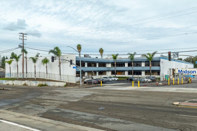 Plus de détails pour 2131 W Willow St, Long Beach, CA - Industriel à louer