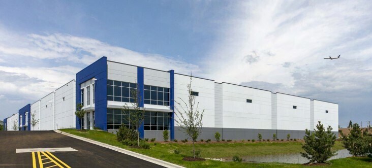 220 N York Rd, Bensenville, IL for lease - Building Photo - Image 1 of 9