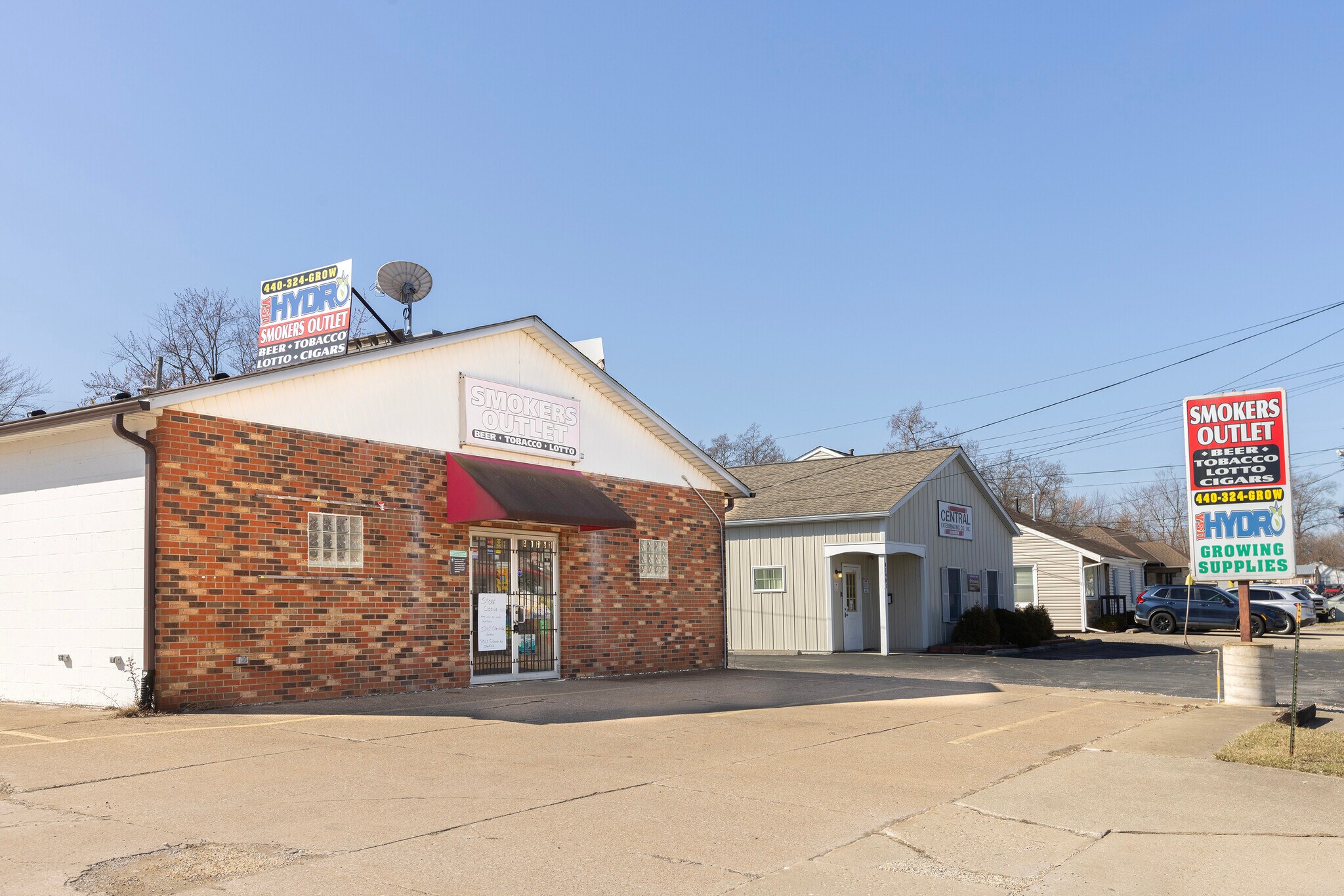 41957 N Ridge Rd, Elyria, OH à vendre Photo principale- Image 1 de 25