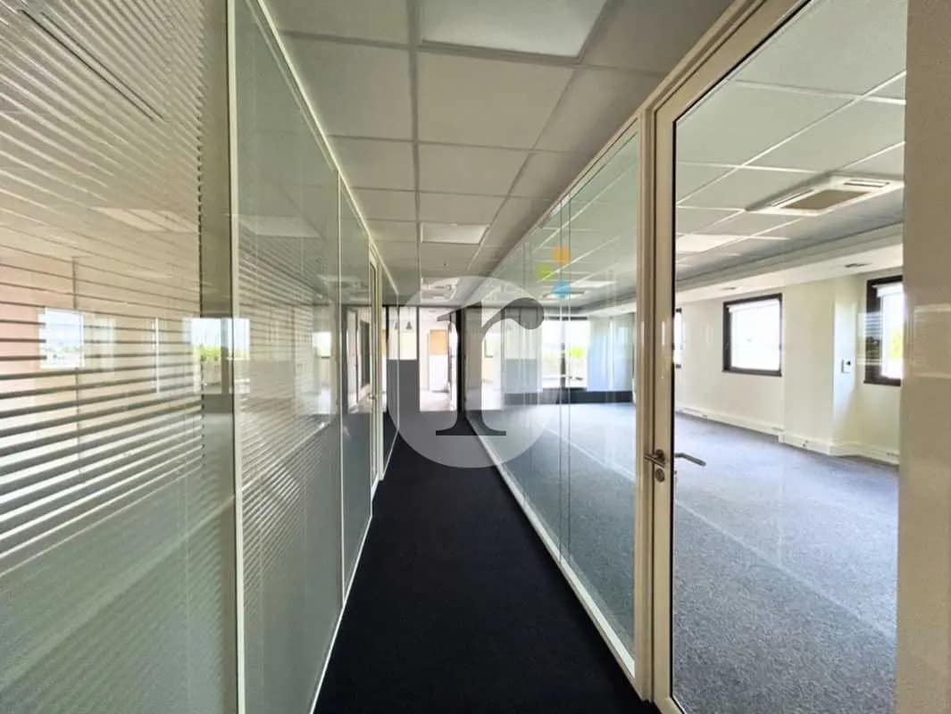 Office in Capinghem for lease Interior Photo- Image 1 of 8