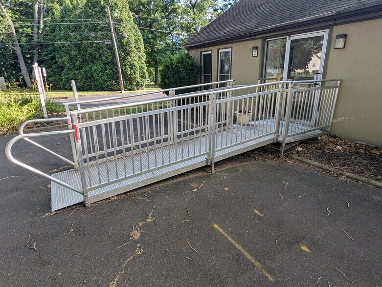 16 Reeves Ave, Hamilton, NJ à louer - Photo du bâtiment - Image 3 de 17