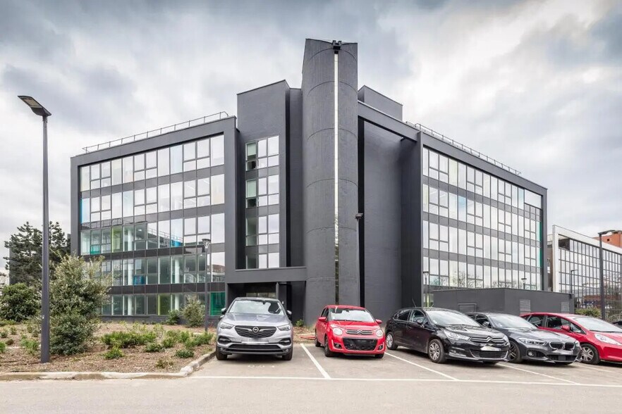 Bureau dans Vélizy-Villacoublay à louer - Photo du bâtiment - Image 1 de 3