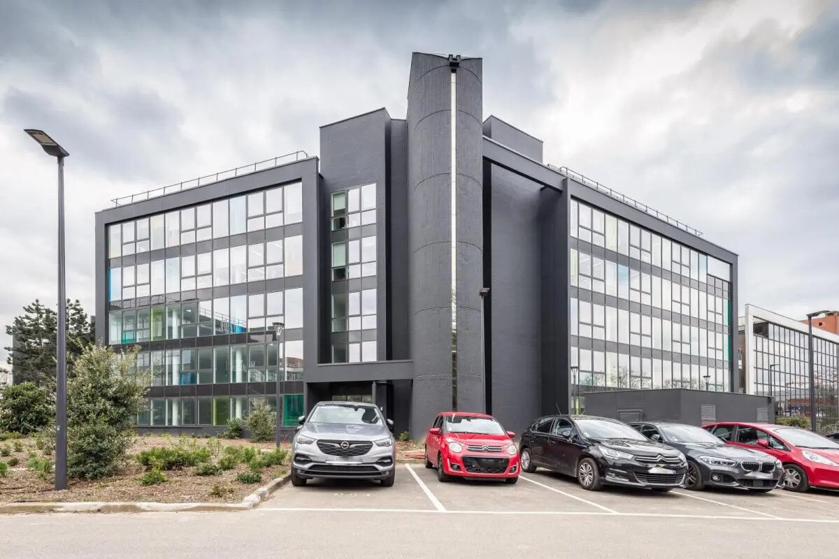 Office in Vélizy-Villacoublay for lease Building Photo- Image 1 of 4