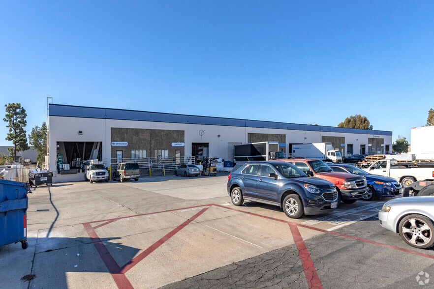 9369 Dowdy Dr, San Diego, CA for lease - Building Photo - Image 3 of 5
