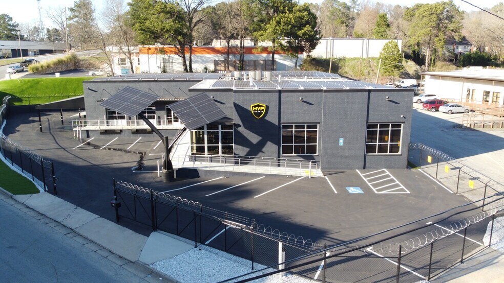 1311 Collier Rd NW, Atlanta, GA à vendre - Photo du bâtiment - Image 2 de 14