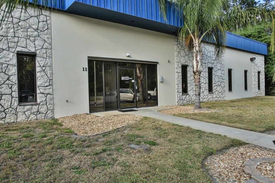 11 Commerce Blvd, Palm Coast, FL à louer - Photo du bâtiment - Image 3 de 15