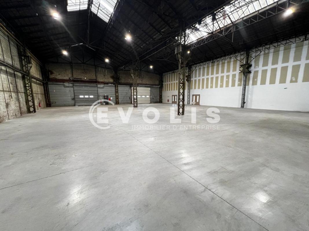 Flex in Corbeil Essonnes for lease Building Photo- Image 1 of 12
