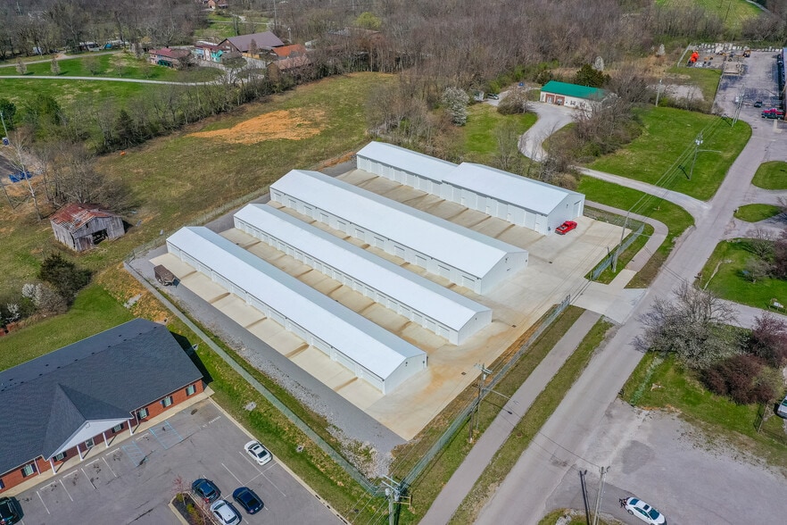 665 David Ave, Danville, KY à louer - Photo du bâtiment - Image 2 de 45