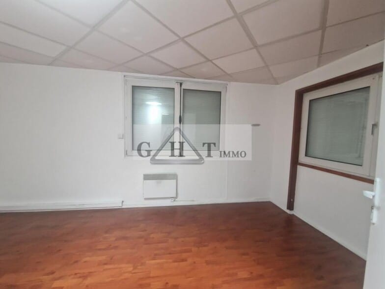 Bureau dans Aubervilliers à louer - Photo intérieure - Image 2 de 3