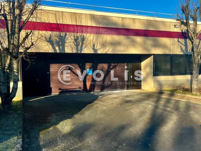 Industriel dans Bondoufle à louer - Photo du bâtiment - Image 3 de 4