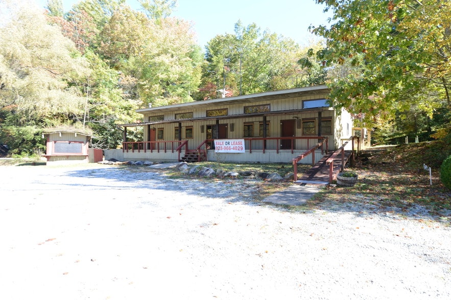 16716 Rosman Hwy, Lake Toxaway, NC for lease - Building Photo - Image 2 of 7