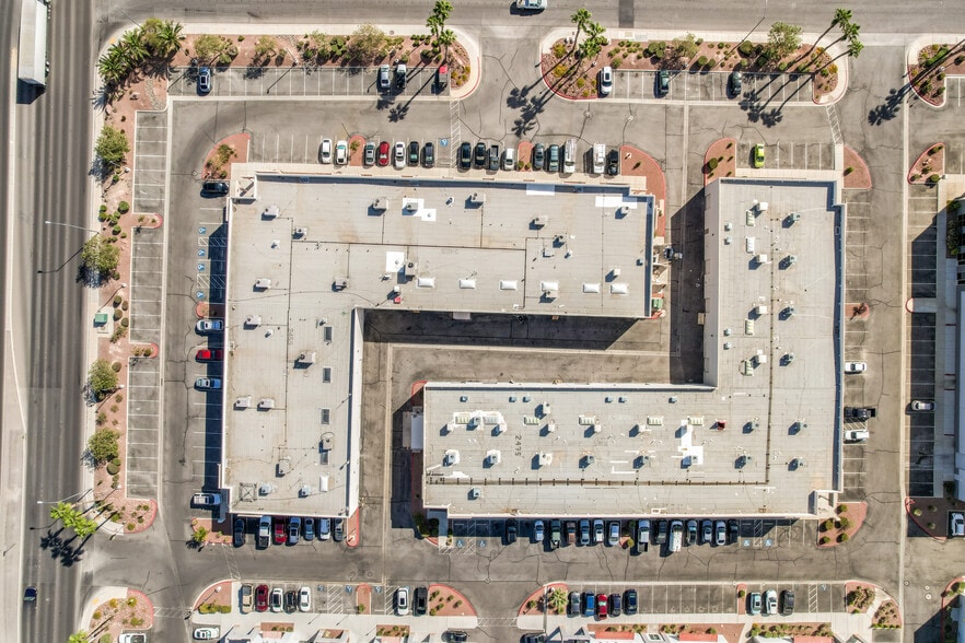 2455 W Cheyenne Ave, North Las Vegas, NV for lease - Building Photo - Image 3 of 32