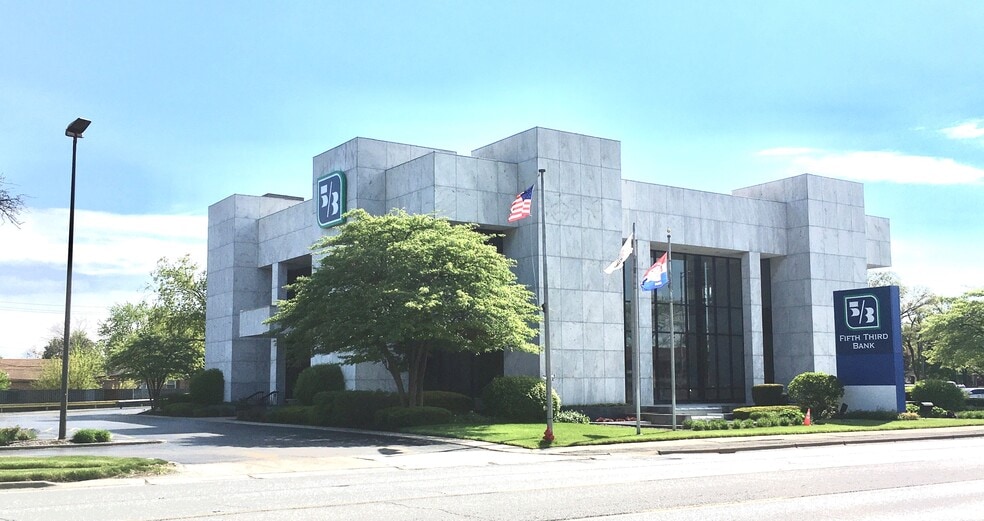475 E 162nd St, South Holland, IL for lease - Building Photo - Image 3 of 6