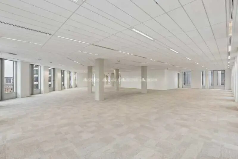 34 Rue De La Soie, Villeurbanne for lease Interior Photo- Image 1 of 4