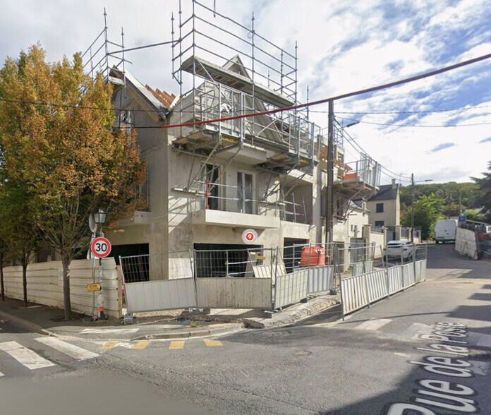 Retail in Montigny-lès-Cormeilles for sale - Construction Photo - Image 1 of 3