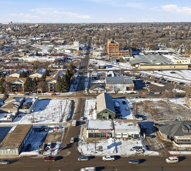 211 Idylwyld Dr N, Saskatoon, SK à vendre - Aérien - Image 3 de 10