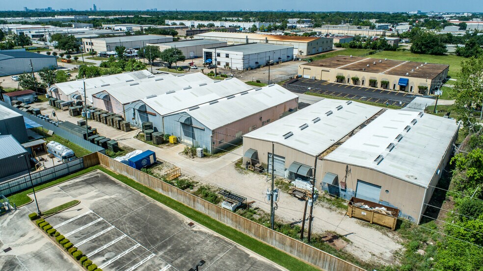 5220 Ted St, Houston, TX à vendre - Photo du bâtiment - Image 2 de 4