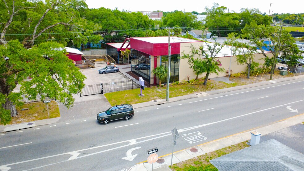 4817 N Florida Ave, Tampa, FL à vendre - Photo du bâtiment - Image 3 de 12