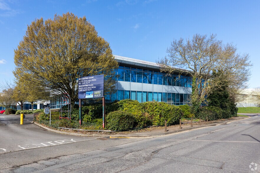 Gillette Way, Reading à louer - Photo du bâtiment - Image 2 de 3