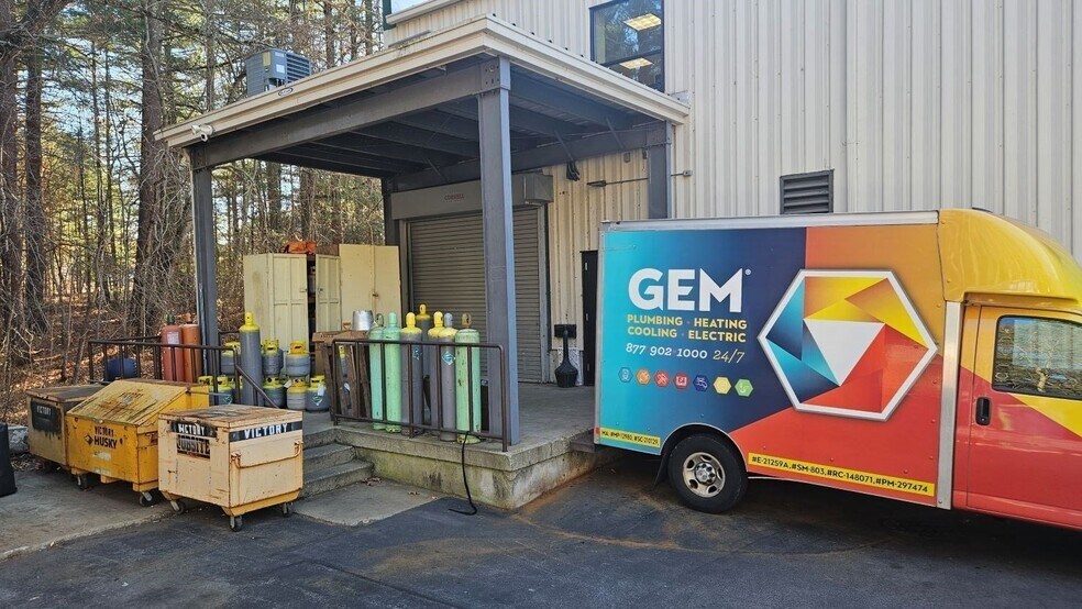 115 Mendon St, Bellingham, MA à louer - Photo du bâtiment - Image 2 de 10