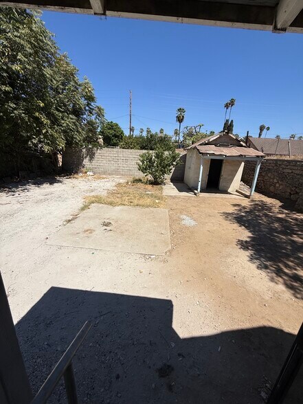 2961 11th St, Riverside, CA à vendre - Photo principale - Image 1 de 9