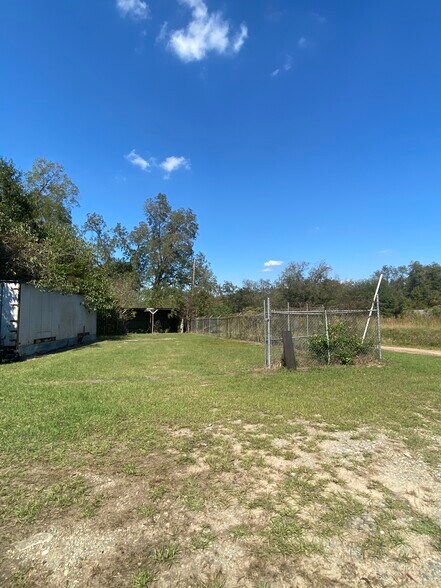 104 Stanton Dr N, Smithville, GA à vendre - Photo du bâtiment - Image 2 de 9